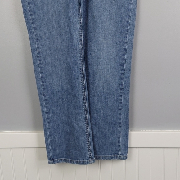 Straight Leg Medium Wash Jeans by NRJ, size 2p - Picture 3 of 6